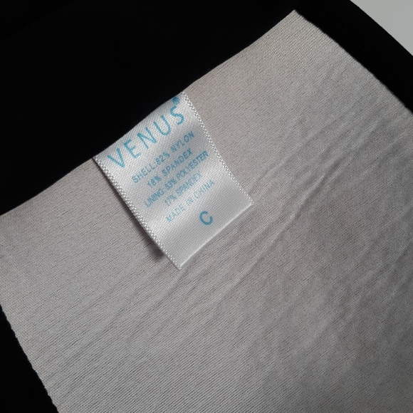 Venus Bandeau Bikini Top - Picture 4 of 4